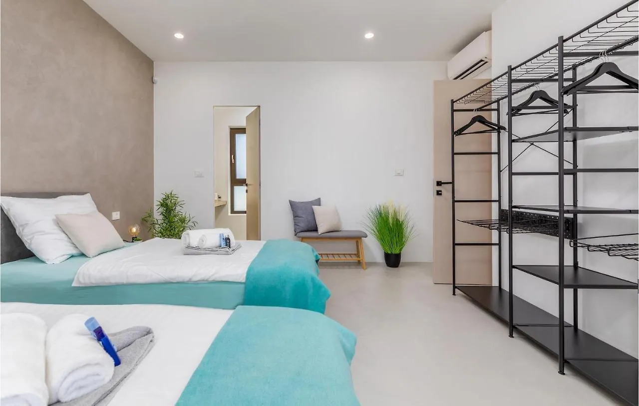 3 Bedroom Gorgeous Home In Pula Holiday home